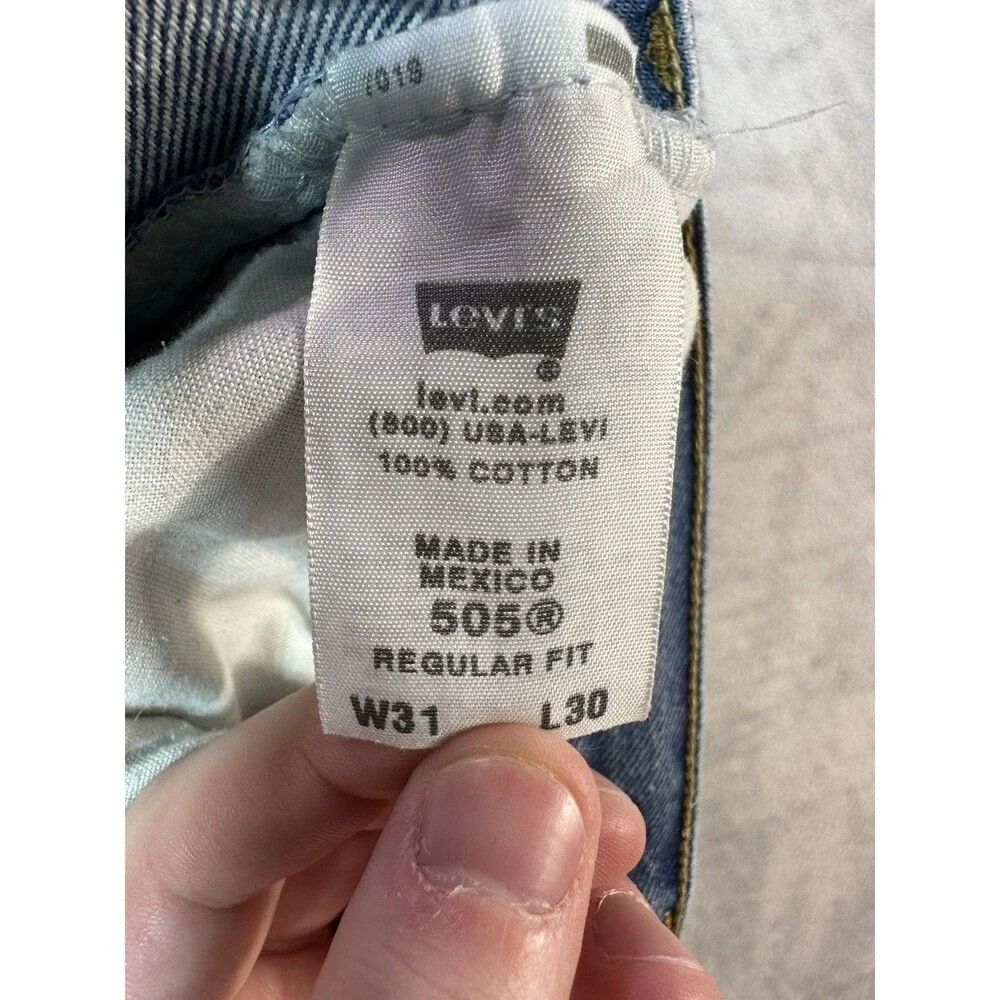 Levi’s 505 Regular Straight Leg Blue Denim Jeans 31x30 Y2K Vintage